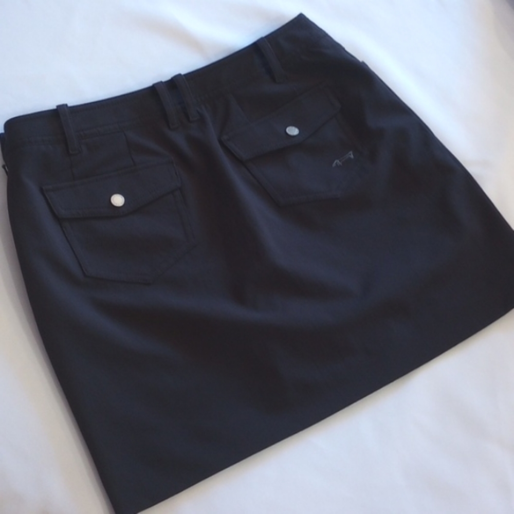 Louis Castle Black Golf Skirt